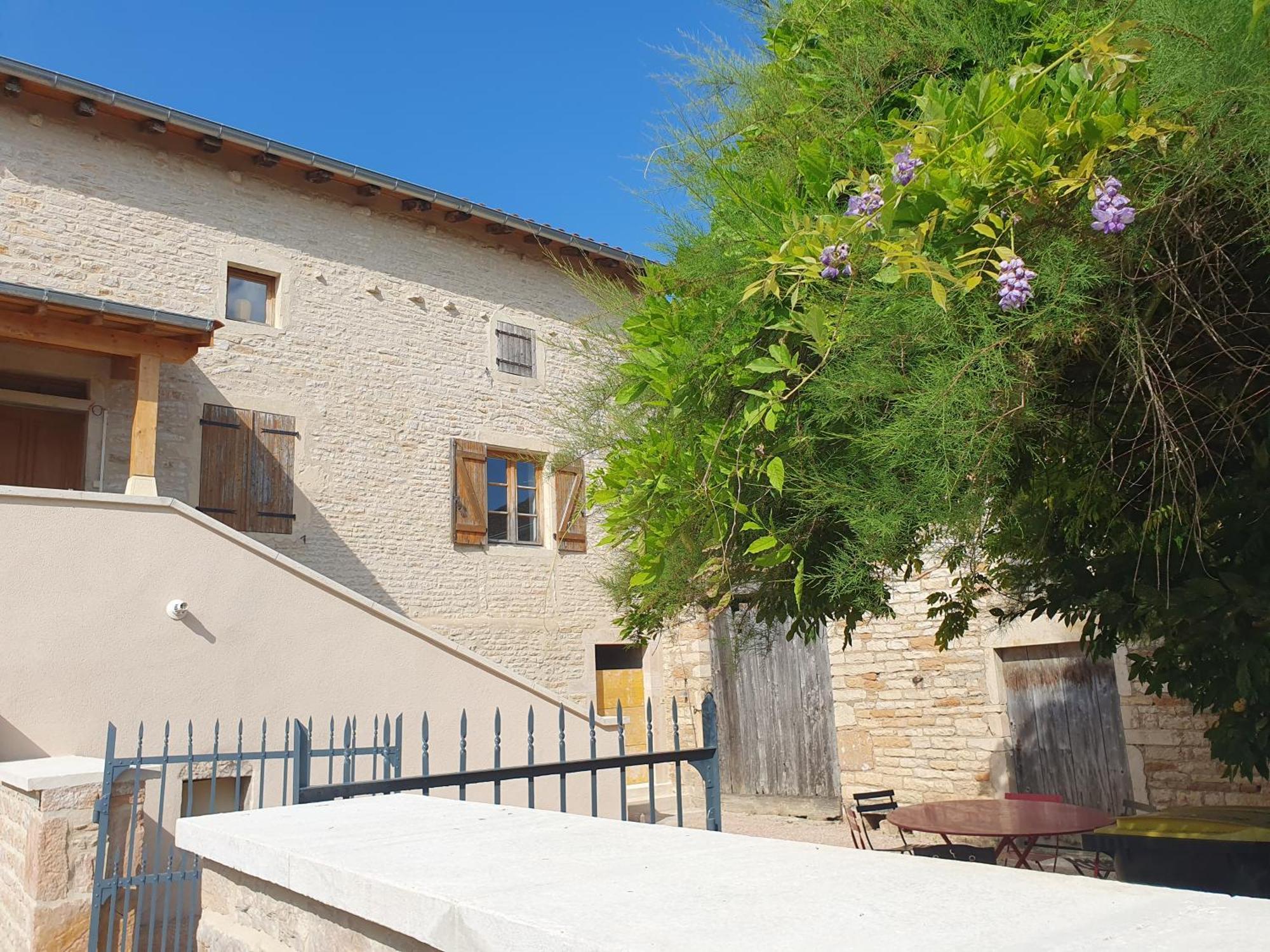 Le Clos Violet Clesse Holiday Home For 6 المظهر الخارجي الصورة